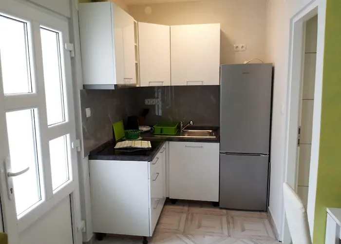 Studio Apartman F&L